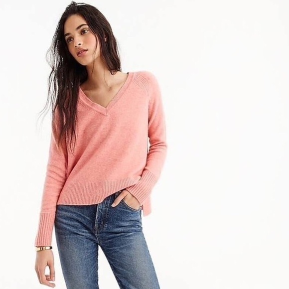 J. Crew Supersoft Yarn V-Neck Sweater in Heather Blossom Wool Alpaca Blend - Picture 1 of 9